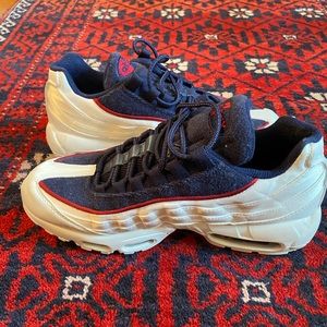 Air max size 9 BRAND NEW